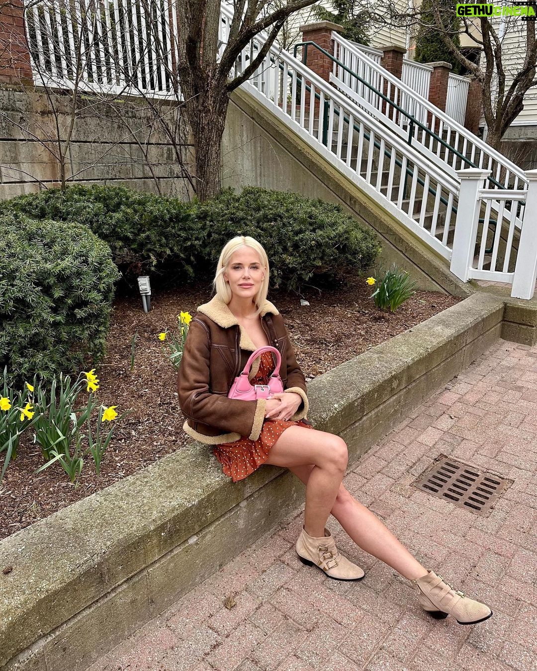 Byrdie Bell Instagram - Finally feeling springy 🌼 @prada #pradamoon Old Greenwich