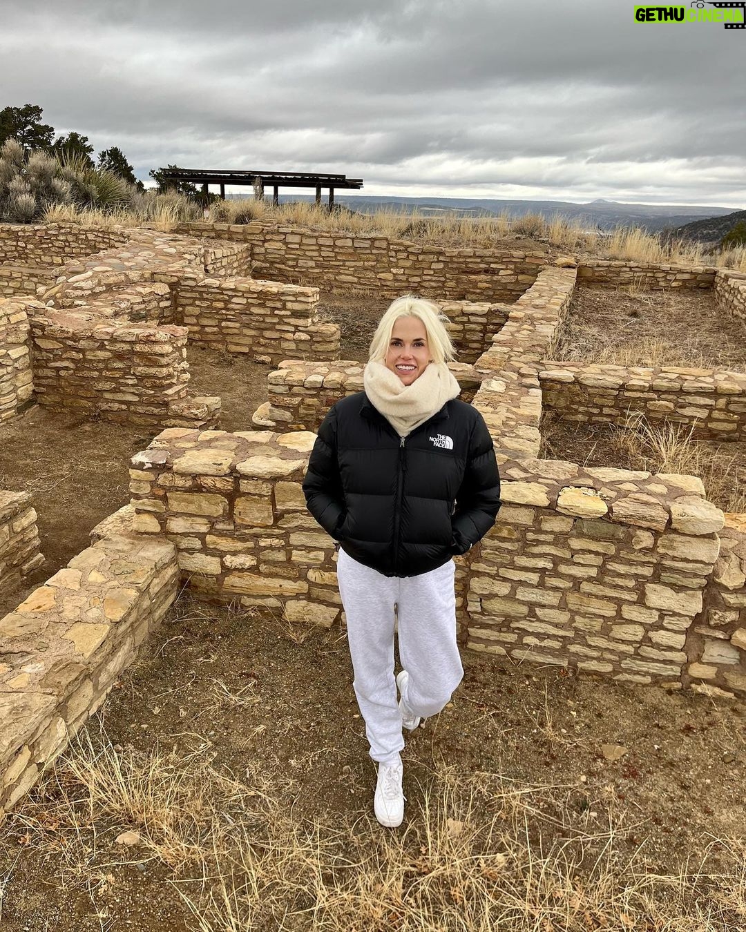 Byrdie Bell Instagram - Escalante Peublo built in the AD 1120s Canyon of the Ancients