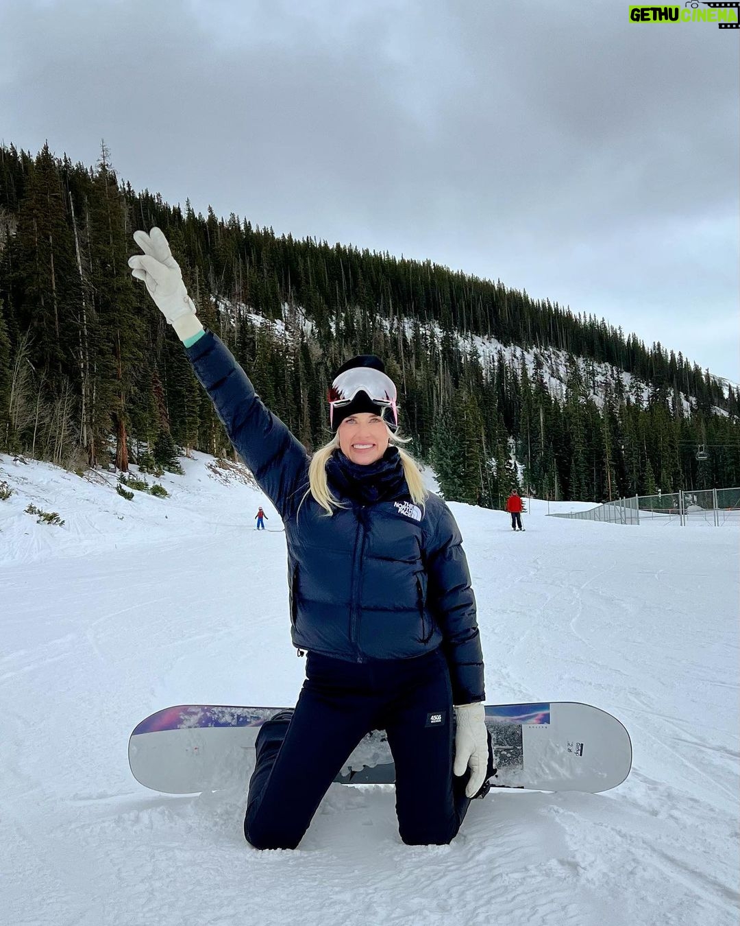 Byrdie Bell Instagram - Telluride or die🏂 Telluride Mountain Village