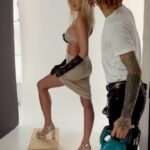 Byrdie Bell Instagram - Behind the scenes on set today! : : : Photography @calebandgladys //// HMU @tyshearn //// Styling @laurenabbondola New York, New York