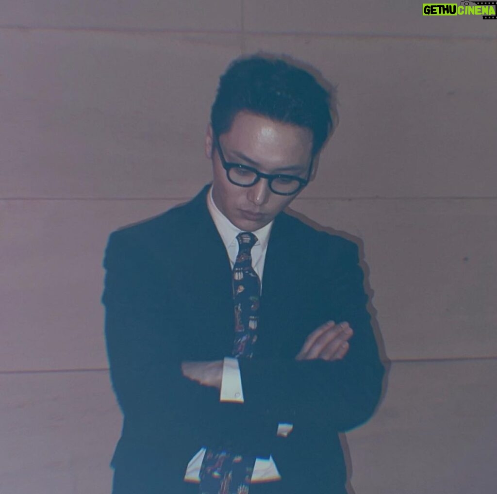 Byun Yo-han Instagram - 생존신고 및 하드털이.