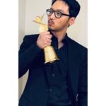 Byun Yo-han Instagram - 큰 상 주셔서 감사드리고, 오늘 수상하신 모든 분들 축하드립니다. 반한 사랑합니다.🤎