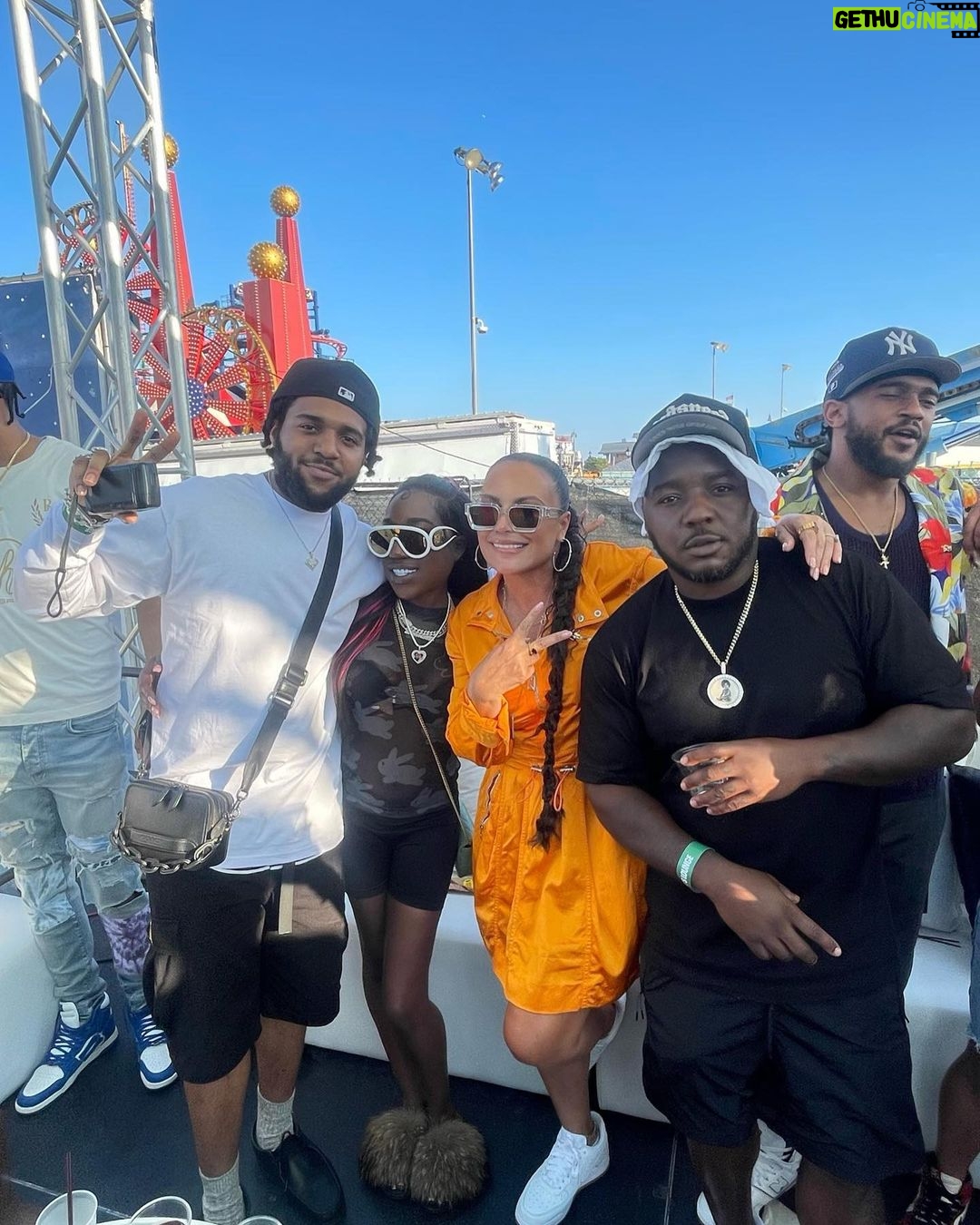 C.J. Wallace Instagram - my OGs >>>> 🧶🧶🧶🧶🧶 1. the mysterious and always humble, Groovey Lew🙏🏾 2. DAP🫡 3. RIP @jammasterjay • THANK YOU @rundmc 4. @darlingrooftop veebs 5. JD don’t get enough flowers. 6. got drunk at #AngiesBBQ 🥂 7. plenty of gems were dropped. 8. “every king will be crowned.” 9. who is the greatest storyteller of all time???🤣🤣 10. Yams🧶🛥️ Outside.