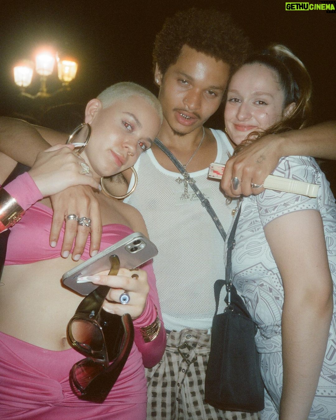C.J. Wallace Instagram - FRIENDS IN PARIS ON FILM PT. 1π«π·π§Άπ«ποΈ by @shootwithcee