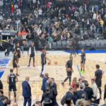 C.J. Wallace Instagram – Vraiment à l’extérieur🧶🧶🧶 Accor Arena