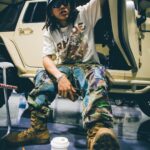 ¥ellow Bucks Instagram - I'm Survivin' the game🪖 やっと出せたEP。遅くなった。 去年くらいから自分の中の様子がおかしくて、色々と考えちゃう時間が増えた。だからセンチメンタルなとこも感じる作品になってる。Rap Gameも人生も強い心じゃないと生き残れないってこと。 オレのサバイブ記録。全新曲5曲。聴いてほしい！ 新しいMVも出たし、ツアーの報告もあるからチェックよろしく！ そして、サバイブってことで戦車を納車した🫡💯 #Survive #オレのタンクならまるでレズバニ