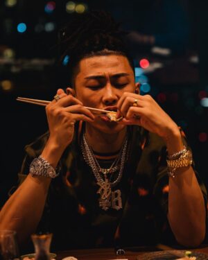¥ellow Bucks Instagram - Welcome to Jpapn Loso🇯🇵

まさかFabolousとスタジオ入れる日がこんなにも突然来るとは思ってなかった。最高すぎた＆緊張したww
曲のリリースは権利上の話で遅くなるから楽しみにしといて👍🔥

Respect you and your crew #TheFamily
Appreciate, see u again somewhere in the world🌐　
@myfabolouslife 

#WhereImFrom

📸 @shotby_dm