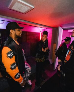 ¥ellow Bucks Instagram - Welcome to Jpapn Loso🇯🇵

まさかFabolousとスタジオ入れる日がこんなにも突然来るとは思ってなかった。最高すぎた＆緊張したww
曲のリリースは権利上の話で遅くなるから楽しみにしといて👍🔥

Respect you and your crew #TheFamily
Appreciate, see u again somewhere in the world🌐　
@myfabolouslife 

#WhereImFrom

📸 @shotby_dm