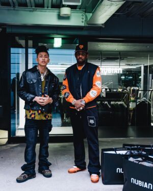 ¥ellow Bucks Instagram - Welcome to Jpapn Loso🇯🇵

まさかFabolousとスタジオ入れる日がこんなにも突然来るとは思ってなかった。最高すぎた＆緊張したww
曲のリリースは権利上の話で遅くなるから楽しみにしといて👍🔥

Respect you and your crew #TheFamily
Appreciate, see u again somewhere in the world🌐　
@myfabolouslife 

#WhereImFrom

📸 @shotby_dm
