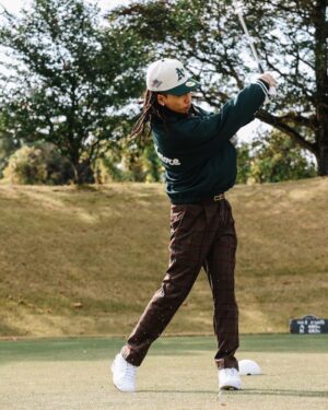 ¥ellow Bucks Instagram - GOLF DEBUT🏌️🏌️🏌️ @bellmore_official 

時間なくて16ホールしか回れず。スコアは126⛳️