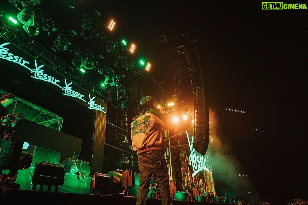 ¥ellow Bucks - 23.7K Likes - リハみたいなライブ懐かしみて成り上がる #capacityover 💹🚀
@thehope_fes