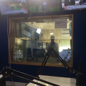 Álvaro Escobar Instagram - Expreso sanitario en la radio!