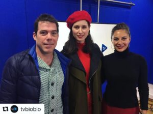 Álvaro Escobar Instagram - @franciscamusic en el #ExpresoBioBio 🎧🎵 😁 📲 @tvbiobio