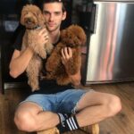 Álvaro Rico Instagram - Los peluches de la cama