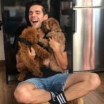 Álvaro Rico Instagram - Los peluches de la cama