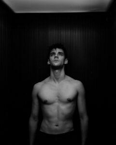 Álvaro Rico Instagram - Psicosis (del griego ψύχωσις, psychosis, a su vez derivada de ψυχή, 'alma, mente')