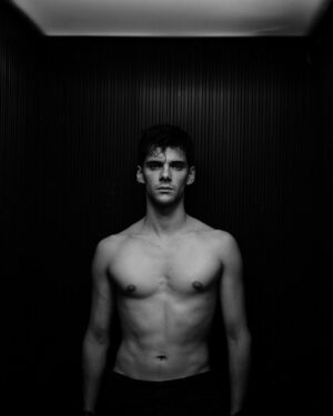 Álvaro Rico Instagram - Psicosis (del griego ψύχωσις, psychosis, a su vez derivada de ψυχή, 'alma, mente')