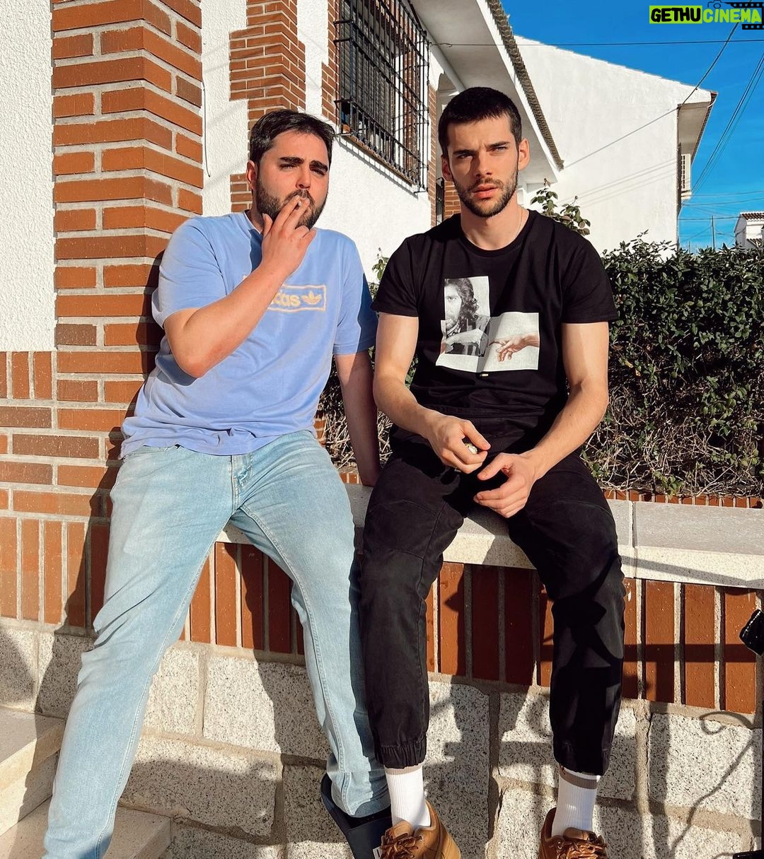 Álvaro Rico Instagram - Pues ya estaría 🙋🏻♂️