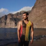 Édgar Vittorino Instagram – @shangaycom VOYAGER
🏝♥️🏝
Foto : @carlosvillarejo
Entrevista: @pablocdj
Localización: @visit_tenerife @royalrivertenerife Madrid, Spain