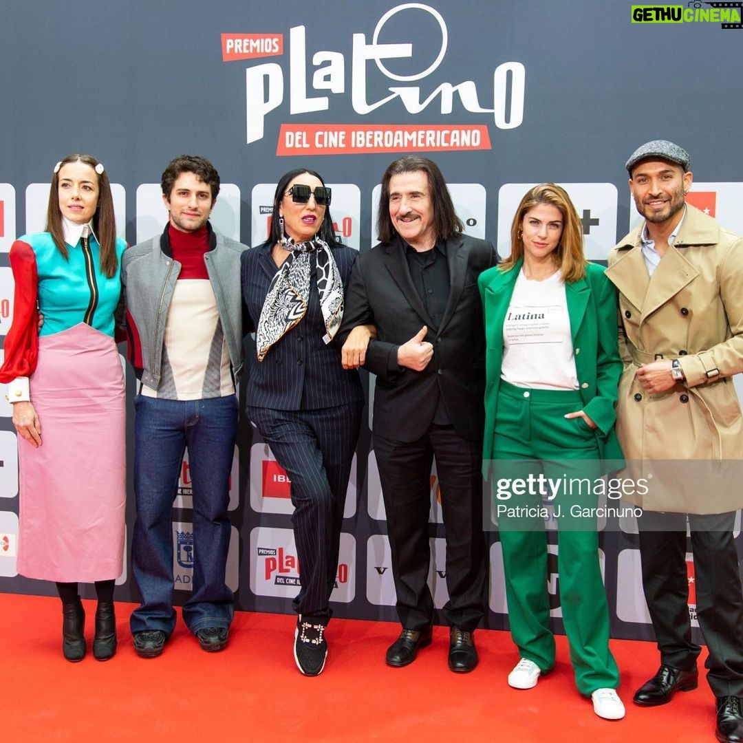 Édgar Vittorino Instagram - Enhorabuena a todos los nominados @premios_platino . . #premiosplatino #lecturadenominados #iberoamerica #comunidaddemadrid #actores #series #peliculas #actrices #cine #dypcomunicacion #otrura #otrurainspirations #rosidepalma #ceciliasuarez #stephaniecayo #darioyazbek #danielguzman Madrid, Spain