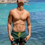 Édgar Vittorino Instagram - Despedimos este hermoso verano !! 💓💓💓 Gracias a toda la gente bonita que hizo parte de él 🫶🏼🫶🏼🫶🏼🚲💃🌊🚌✈️