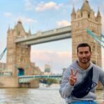Édgar Vittorino Instagram – Gracias Winston por la “V” 

  #Londres Tower Bridge