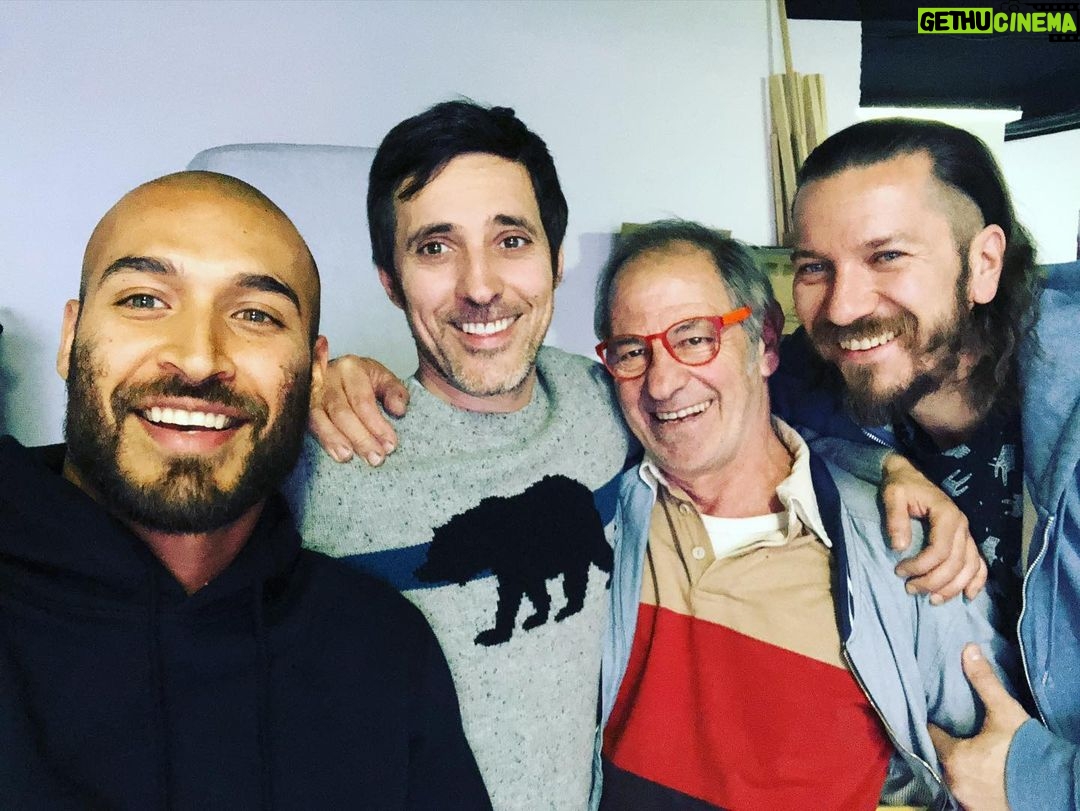 Édgar Vittorino - 3.7K Likes - Sin hacer SPOILER🎥 para los que aún no la han visto...
Cual te impactó más 😱?
De izquierda a derecha dime 1,2,3 o 4 ?
Tiene buena imaginación nuestro director #luisquilez
#bajocero #netflix #morenafilms #miquelgelabert #triller #andresgertrudix #edgarvittorino #actor #film #cine