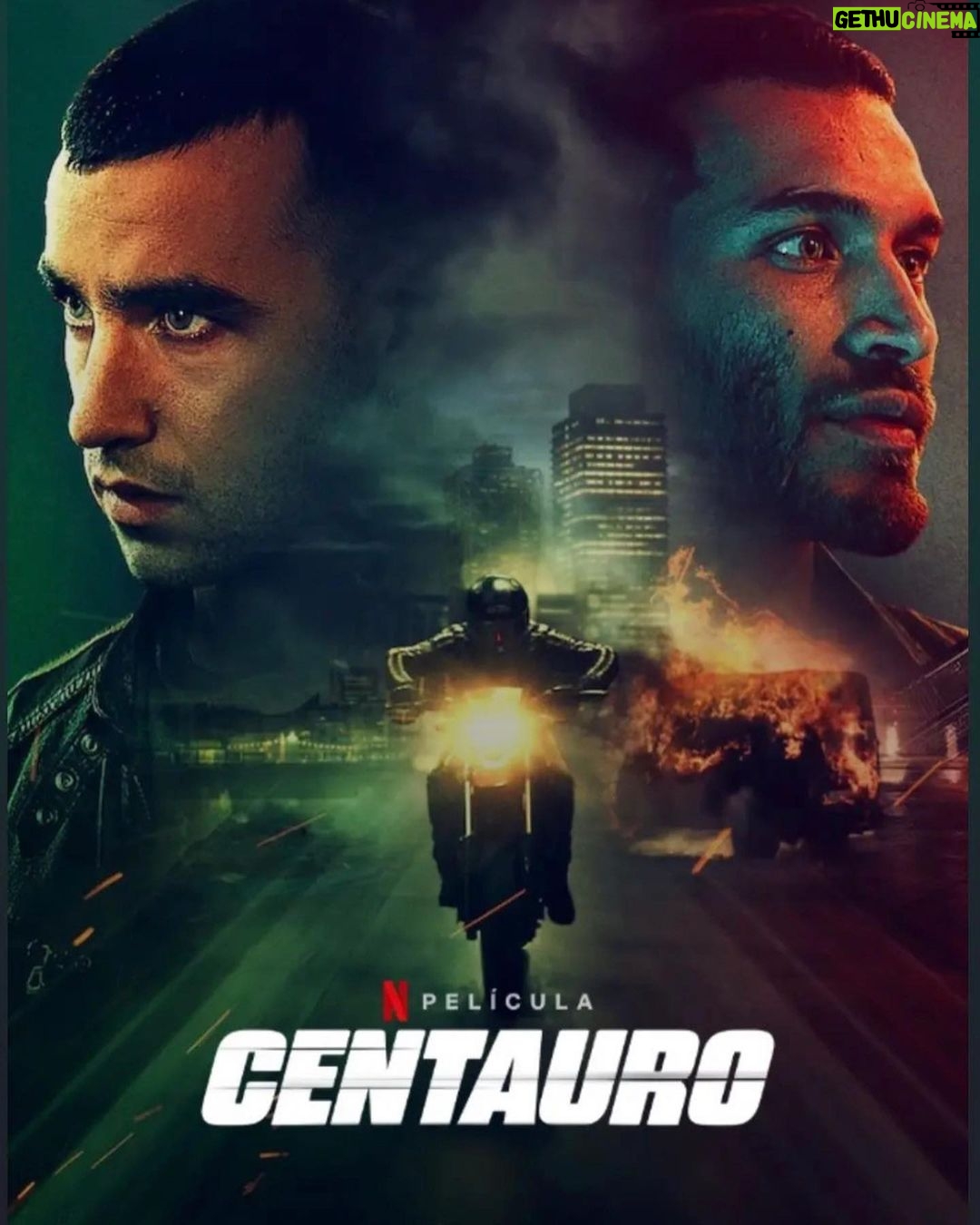 Édgar Vittorino - 4.3K Likes - Rodando en Barcelona con el Alex
.
.
#rafa #carlos #centauro
#danielcalparsoro #netflix
#art #amazing #instadaily
#photography #photooftheday
#instagram #filming #film
