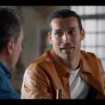 Édgar Vittorino Instagram – ustedes hablan de sexo con sus hijos o con sus padres como lo hace Paolo ?? #4estrellas 
.
@rtve 
.
#raulprieto #davidlorente #actor #seriesspañolas 
#paolo #javier #julio #4estrellas #actor #bar #series