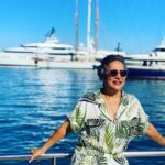 Édgar Vittorino Instagram - Palmaria palmensis || con la mamma🌴🌴 . . #familia #viaje #verano #mallorca #playa #photography Palma De Mallorca, Spain