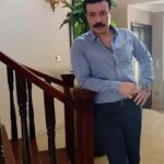 Ömer Gecü Instagram – “Nerede kalmıştık?”..

@emanetkanal7 @karamelyapim @kanal7 
#emanet3sezon #cenger