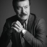 Ömer Gecü Instagram - Öylesine... "Zaman, boşa geçip gitmesine göz yumulamayacak kadar kıymetlidir" İyi akşamlar dostlar..