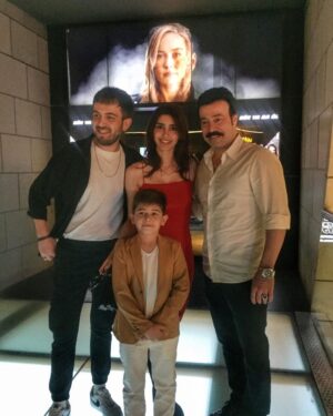 Ömer Gecü Instagram - Galadan 🤗 #haile #birailehikayesi #korkufilmi #aytaçmedya #gala #film #beyazperde #küçükoyuncu #cocukoyuncu #instalike #instagood #like #halilibrahimceyhan