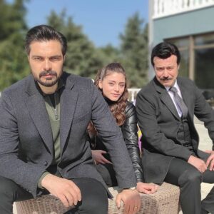Ömer Gecü Instagram - Sıkı Dostlar... "Arkası sağlam olmak"... @silaaturkoglu @halilibrahimceyhn  @kanal7
@emanetkanal7 #seher #yaman #cenger #ömergecü