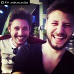 Özgün Karaman Instagram – #Repost @umitkantarcilar with @repostapp.
・・・
Ve sonra dedim ki… kardeş hep güldürür:) @ozgunkaraman