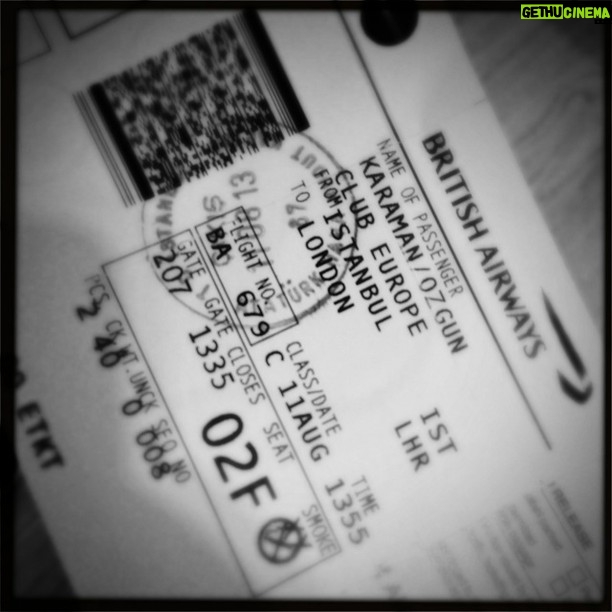 Özgün Karaman Instagram - Güle güleyin.. #Hipstamatic #Tinto1884 #BlacKeysSuperGrain Ataturk Hava Limani Prime Class Lounge