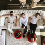 Özgün Karaman Instagram - #throw🔙 🌪 İbo’nun neden evin içinde gözlükle oturduğunu hâlâ bilmiyoruz 🤷🏻‍♂️