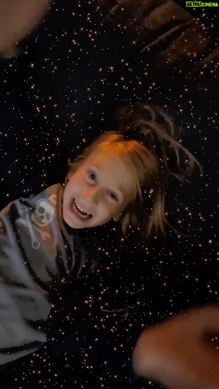 Özgür Ozan Instagram - Ali Demir in ilk uzay filmi denemesi🧿🧿😂😂❤️