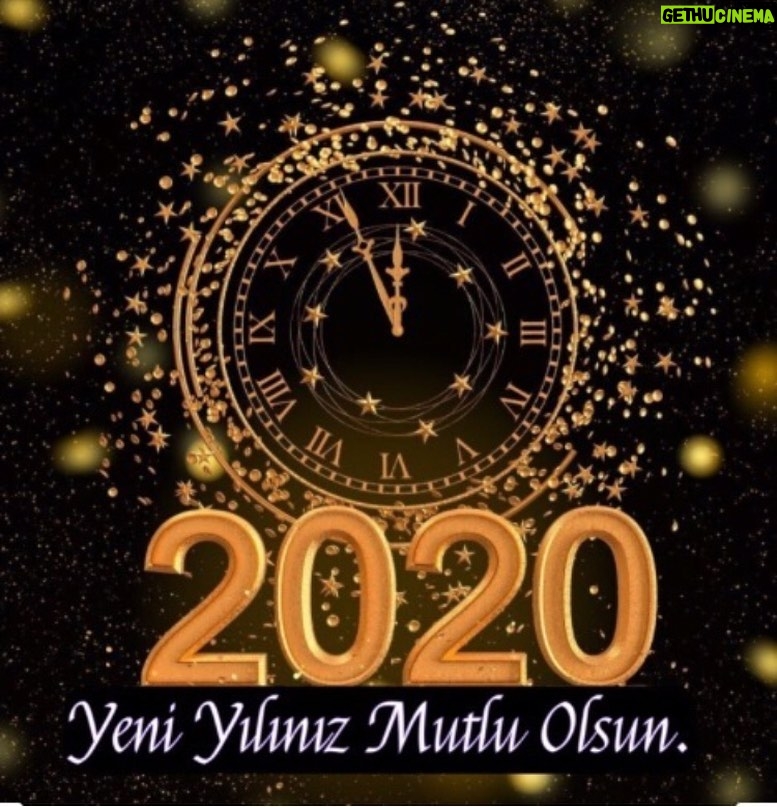 Özkan Uğur Instagram - Herkese sağlıklı huzurlu mutlu bir yıl dilerim