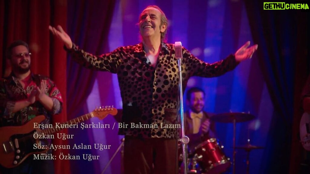 Özkan Uğur Instagram - “Bir Bakman Lazım” adlı yeni şarkımın videosu @recbysaatchi YouTube’da kanalında, link profilimde. @cmylmz @aysunaslan @ersankuneri @netflixturkiye