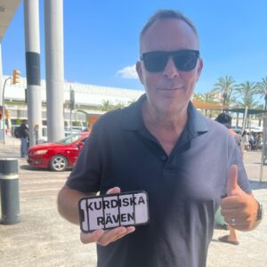 Özz Nûjen Instagram - Min polare ❤️ @larssonsinsta möter upp mig 😅😂😂🤷🏻‍♂️😅 en sann vän.