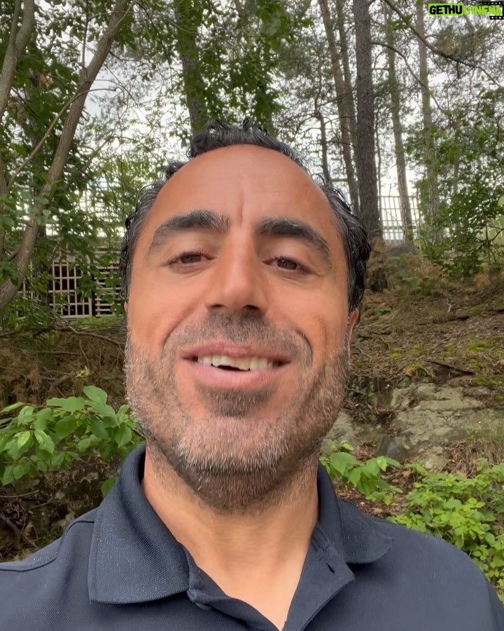 Özz Nûjen Instagram - Ingen ska känna sig ensam! Vi ses nu på lördag på @alegolfklubb med @matchenmotcancer 🙏🏽😘❤️🙌🏽 Vill du ge ett bidrag till Matchen mot Cancer, Swisha gärna ett bidrag till: 123 508 7408 #cancerforskning #cancerrehab #välgörenhet #insamling #matchenmotcancer2023 #ingeskakannasigensam https://www.matchenmotcancer.se