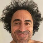 Özz Nûjen Instagram – Nû şîyar bûme û beyanîbaş! ☀️ Nyvaken och godmorgon! Nu tar vi helg! 
Vi ses på @rawcomedyclub ikväll och imorgon lördag i #Göteborg 😅😘☀️