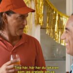 Özz Nûjen Instagram - Vi avslutar med en hejdundrande fest i det sista avsnittet av ”Flykten till Östermalm” och därmed vill jag tacka alla och varenda en som gjort denna stora succé möjlig. Mina varmaste och innerligaste TACK till just dig! ❤️❤️❤️ Puss och kram och ha en underbar fin och skön sommar. Alla 8 avsnitt finns nu på #SVTPlay appen.☀️😘🌴🍹🎉😘☀️ Em bi şev û şahiyek bêhempa beşa dawî ya “Reva bo Ostermalm” diqedînin û bi vê jî dixwazim spasiya hemû û heryekê ku vê serkeftina mezin pêkaniye bikim. Bi dil û can ji te ra dibêm SPAS! ❤️❤️❤️ Maç û hemêz û havînek xweş û geş bo te dixwazim. Hemû 8 beş nuha di appa SVT Play da hene. ☀️😘🌴🍹🎉😘☀️ #svt #svthumor #flyktentillöstermalm #humor #humorserie #comedy #funny #funnyvideo #funnyvideos #tvserie #tvseries #funnyclips #rêzefîlm #film #movie #cinema #stockholm #sverige #sweden #östermalm #malmö #skåne #rosengård #babakennedy #familjenmursa #swedish #actor #actors #kurdish