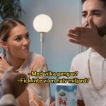 Özz Nûjen Instagram - När Ibbe tror att Baba Kennedys pengar även är hans pengar. 😅💰💸🤷🏻‍♂️🤣 Nästsista avsnittet (7 av 8) av ”Flykten till Östermalm” kommer på fredag 19 maj på @svt 1 kl.22 eller när du vill och kan i appen #SVTPlay. 😘❤️ Gava/Çaxa/Dema Îbbe bawer dike ku perê Baba Kennedy perê wî ye jî. 😅💰💸🤷🏻‍♂️🤣 Beşa 7 ya “Reva bo Ostermalm” roja înê saet/katjimêr 22 di kanala swêdî ya SVT 1 da tê weşanê. 😘❤️ #flyktentillöstermalm #humor #humorserie @svthumor @scandinaviancontent #tvserie #tvseries #comedy #film #movie #cinema #fîlm #rêzefîlm #sweden #swedish #stockholm #östermalm #skåne #malmö #rosengård #kurdish #kurdî #kurdistan #henek #pêkenîn #pêkenok #dewlemend #rich #richpeople #rikedom #money