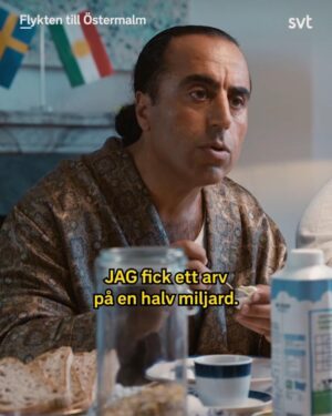 Özz Nûjen Instagram - När Ibbe tror att Baba Kennedys pengar även är hans pengar. 😅💰💸🤷🏻‍♂️🤣 Nästsista avsnittet (7 av 8) av ”Flykten till Östermalm” kommer på fredag 19 maj på @svt 1 kl.22 eller när du vill och kan i appen #SVTPlay. 😘❤️ Gava/Çaxa/Dema Îbbe bawer dike ku perê Baba Kennedy perê wî ye jî. 😅💰💸🤷🏻‍♂️🤣 Beşa 7 ya “Reva bo Ostermalm” roja înê saet/katjimêr 22 di kanala swêdî ya SVT 1 da tê weşanê. 😘❤️ 

#flyktentillöstermalm #humor #humorserie @svthumor @scandinaviancontent #tvserie #tvseries #comedy #film #movie #cinema #fîlm #rêzefîlm #sweden #swedish #stockholm #östermalm #skåne #malmö #rosengård #kurdish #kurdî #kurdistan #henek #pêkenîn #pêkenok #dewlemend #rich #richpeople #rikedom #money