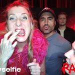 Özz Nûjen Instagram – Vilken jädra dundershow till avslut! Tack all ❤️ personal på @rawcomedyclub och alla ni i publiken för fyra fantastiska #standup kvällar på @hiltonstockholm ❤️😘🙌🏽 och tack @martencvetkovic för bokningen 😘❤️

@andrewickstroem @elinadurietz @elin_almen @_christersvensson #julshow #rawcomedy #standupshow