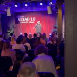 Özz Nûjen Instagram - Vaffaan är det som händer i Norrköping?!? Min #standup från kvällens show i #Norrköping 🤷🏻‍♂️😅🎤❤️ #comedy #özznûjen #svpol #humor #elsparkcykel #sprängning #explosion #teater #özznujen #moderat #moderater #populister #politiker