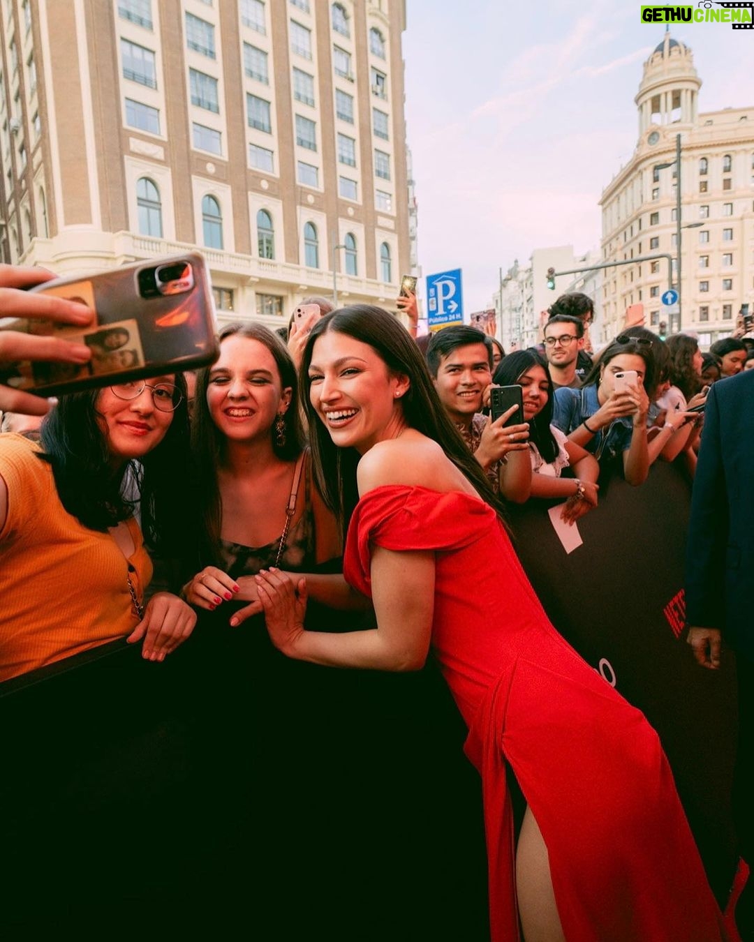 Úrsula Corberó Instagram - Premiere #ElCuerpoEnLlamas ❤️🔥 Una de las noches más bonitas de mi vida. Gracias a todos, mañana estrenamos 🫶🏻