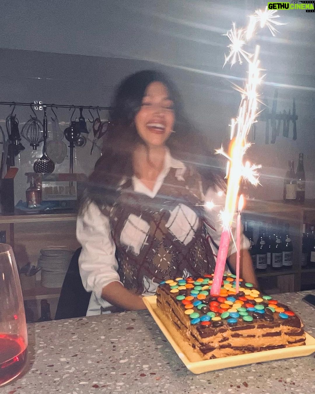 脷rsula Corber贸 Instagram - Gracias a todos por las felicitaciones. Fue un cumple muy bonito y muy fresquito 馃 Love you 馃
